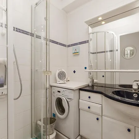 Family-friendly Apt In Apartment Agde